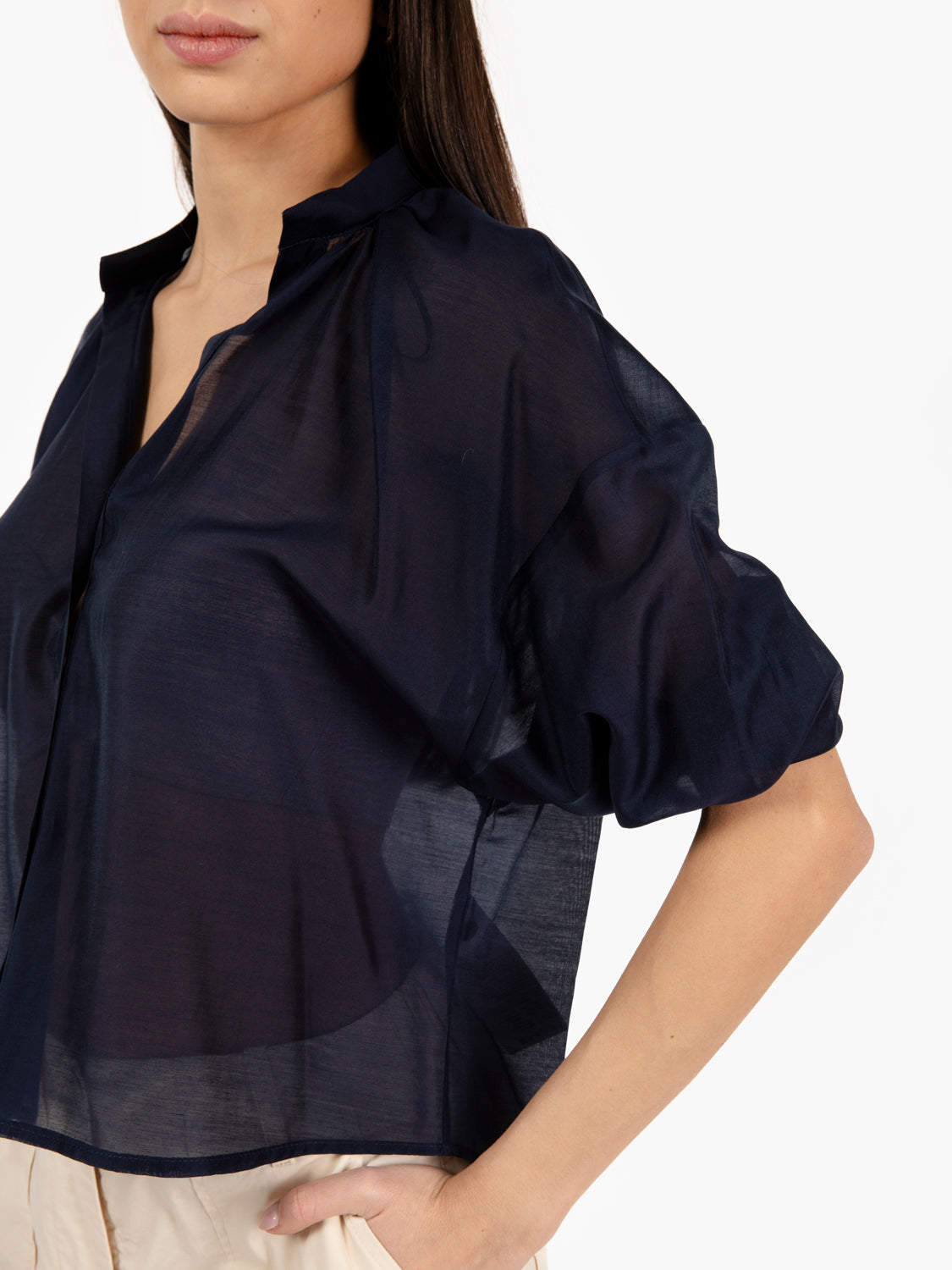 Camicia scollo a V blu