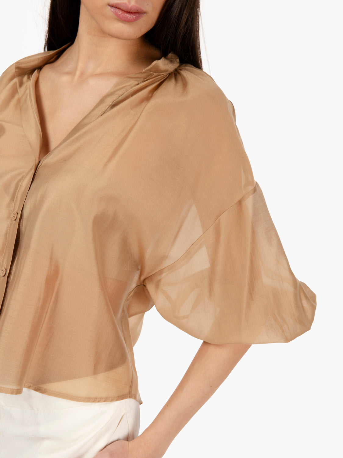 Camicia scollo a V cammello