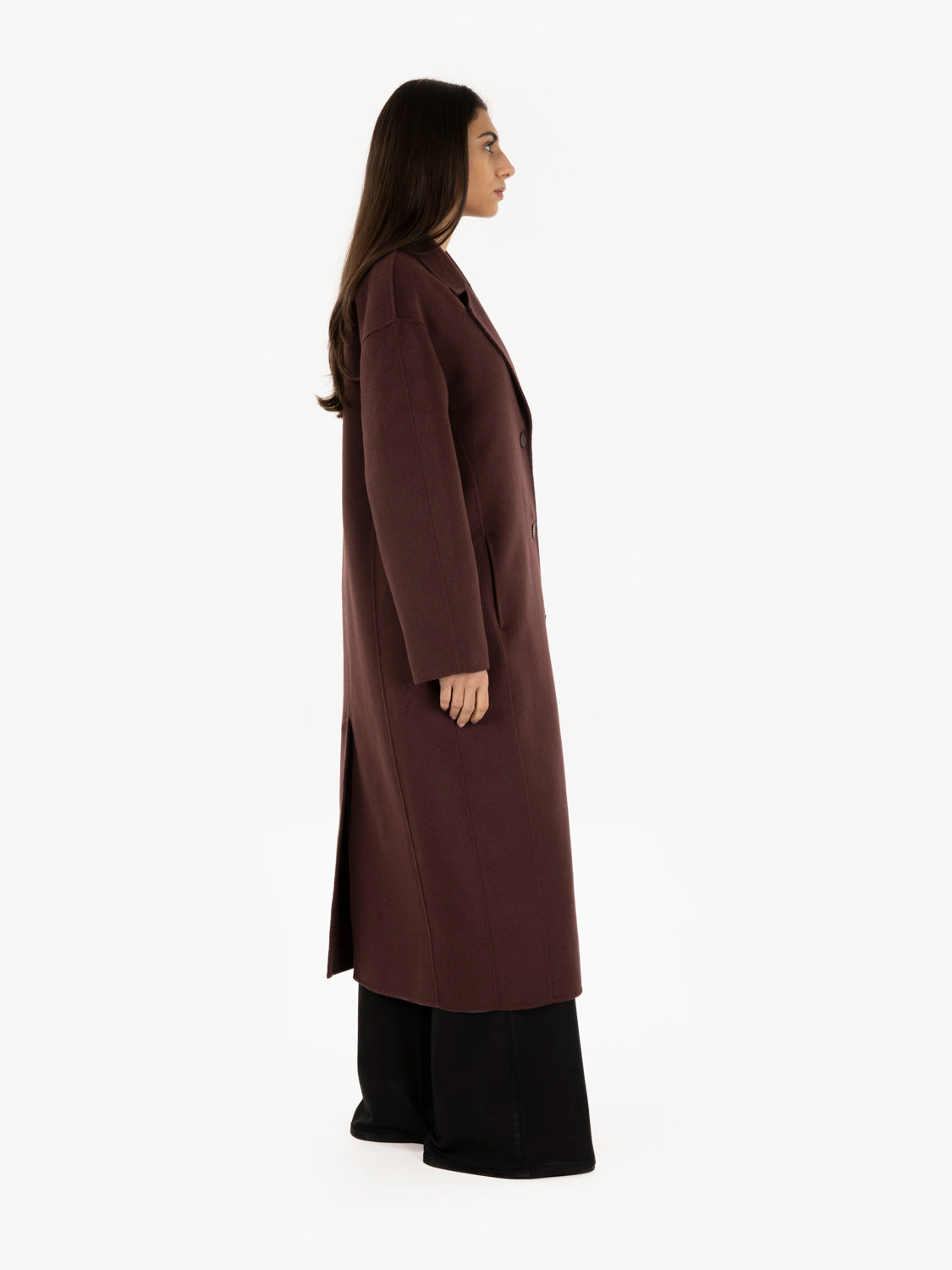 Long single-breasted burgundy coat