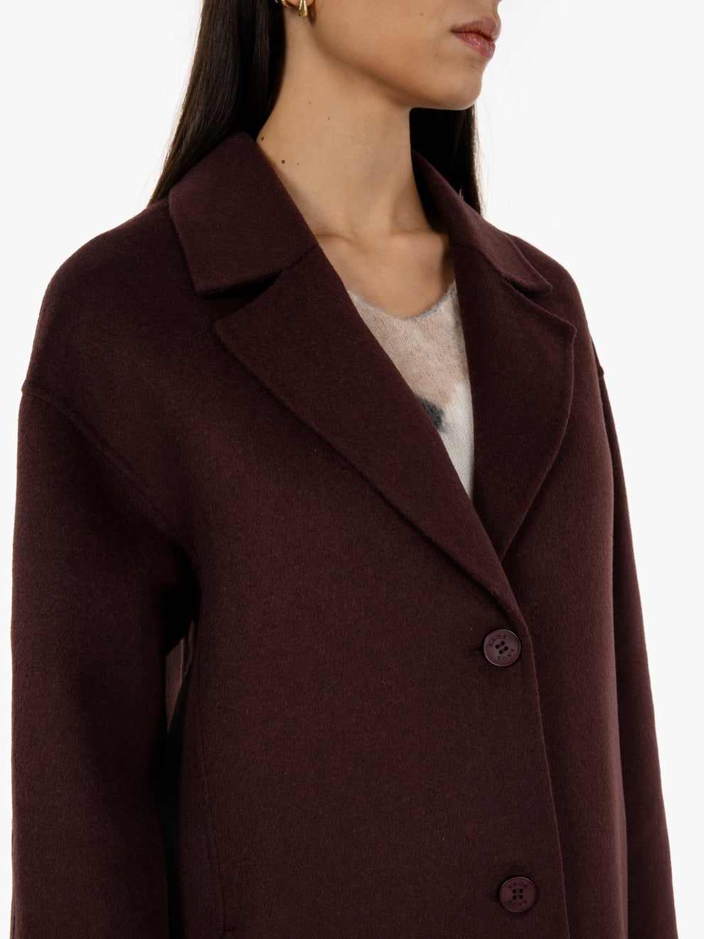 Long single-breasted burgundy coat