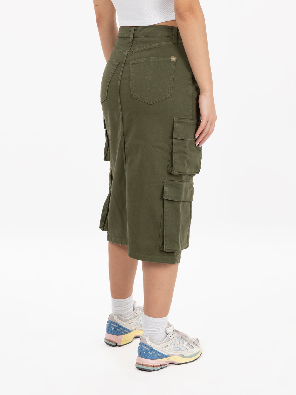 Cargo skirt with military slit