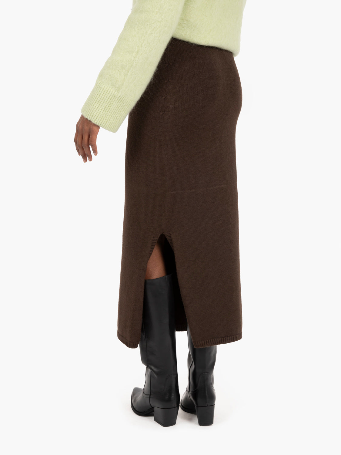Dark brown knitted skirt