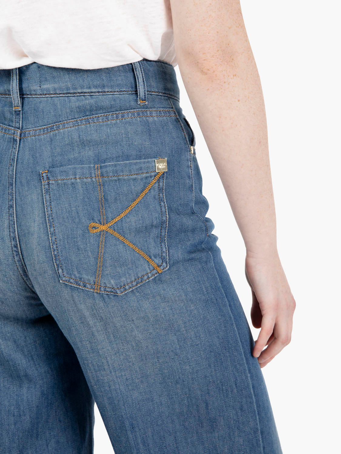 Light Blue Denim Cropped Jeans