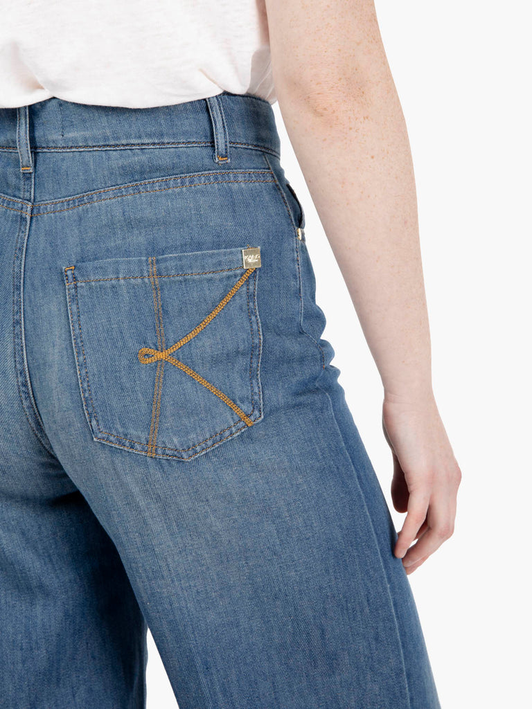 KAOS - Jeans cropped in denim blu chiaro