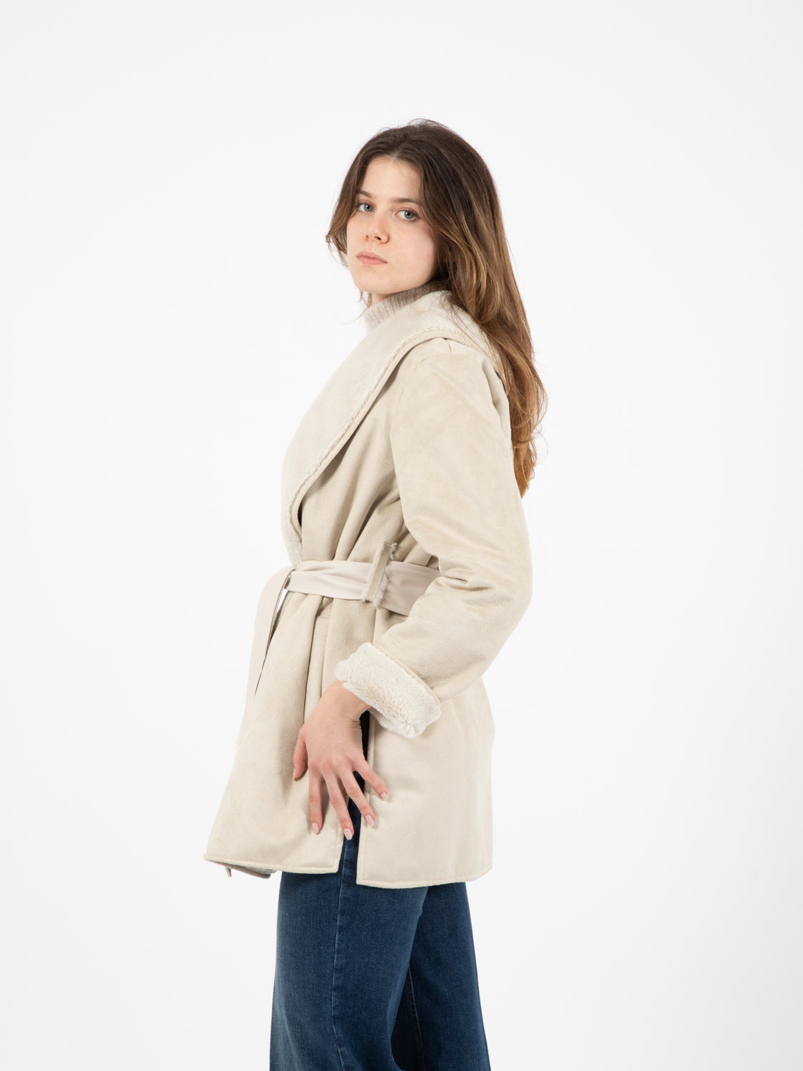 Short faux fur sheepskin with ice sash