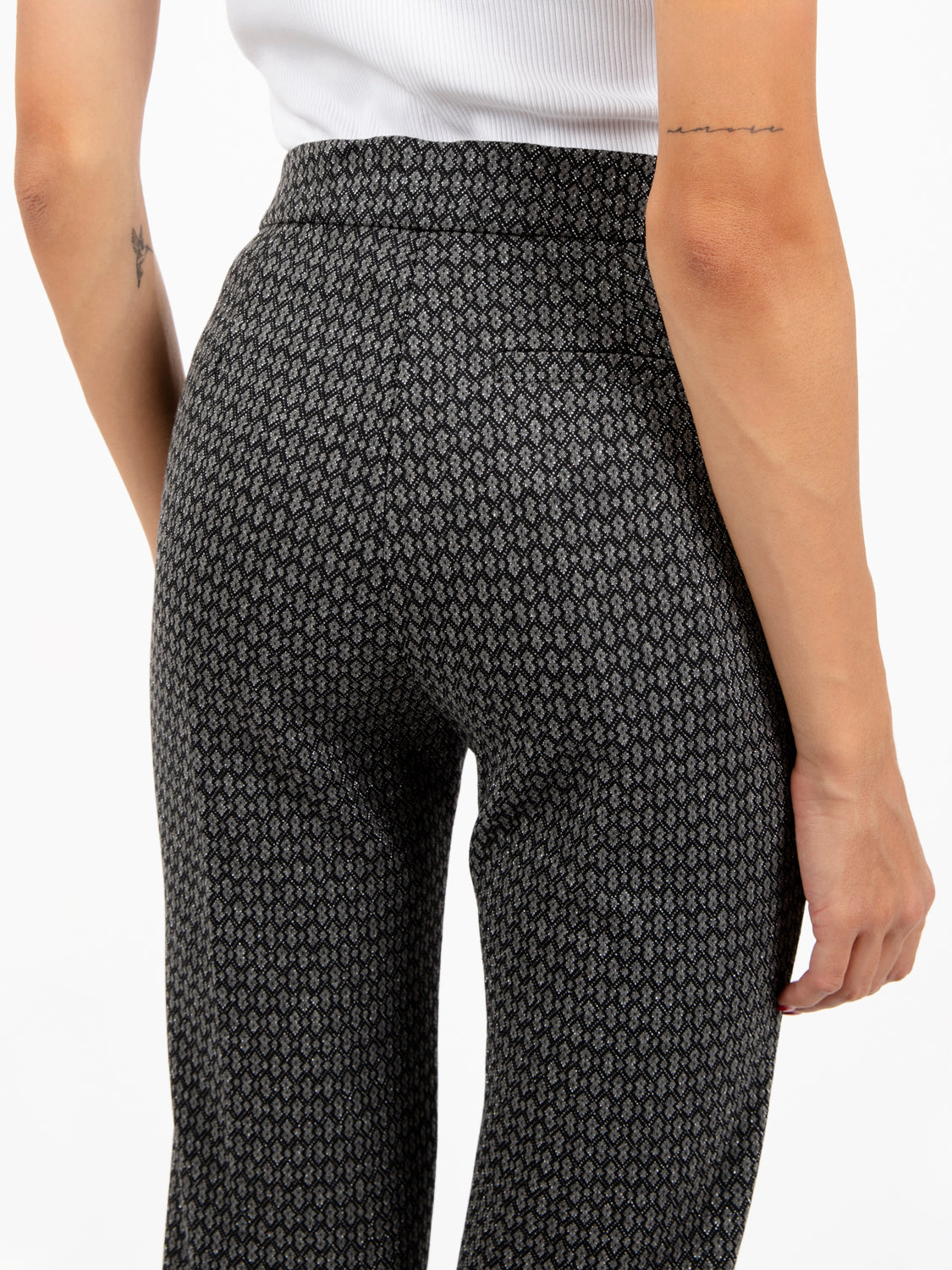 Pantaloni motivo geometrico nero / grigio