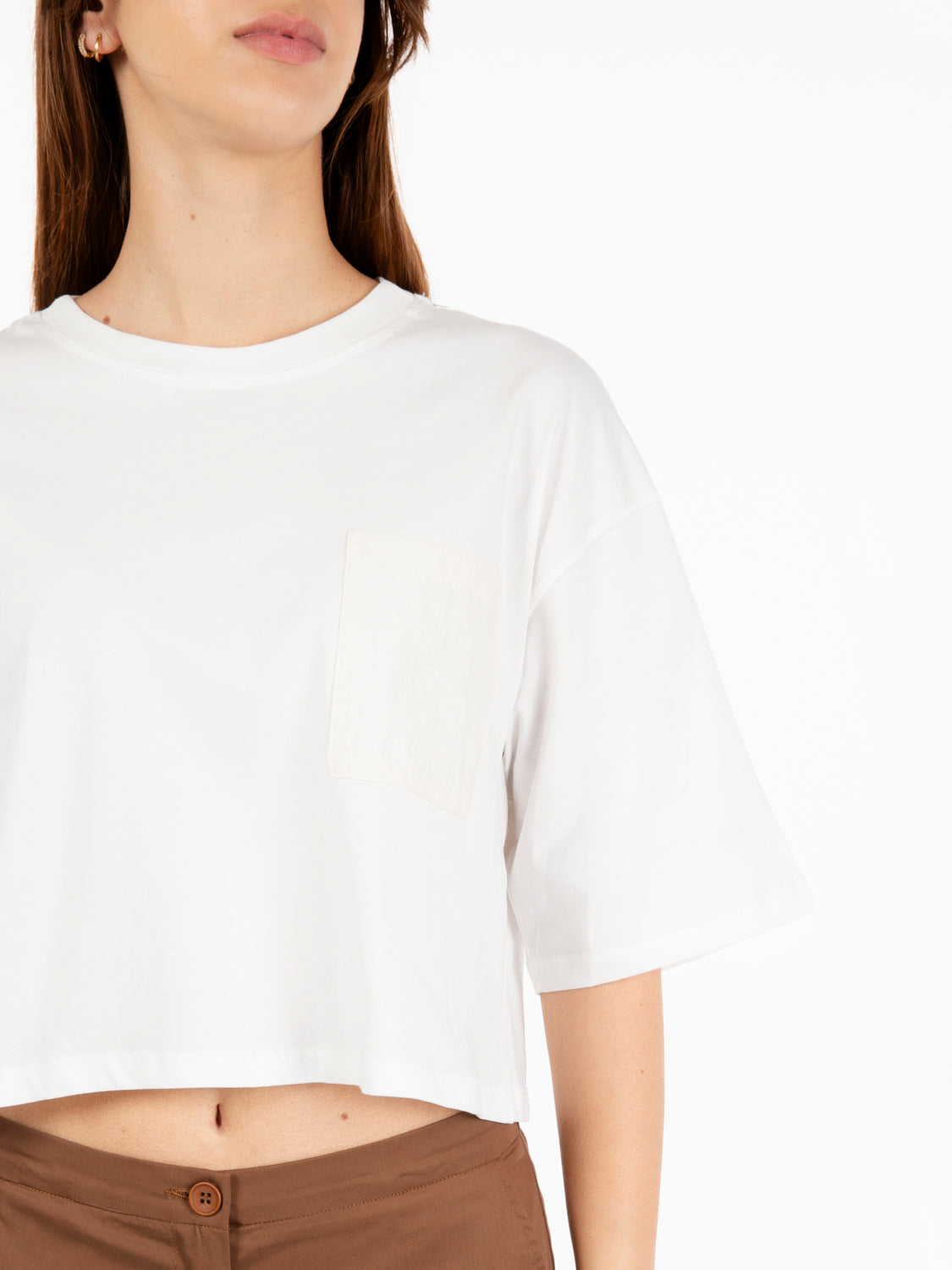 T-shirt con taschino bianco