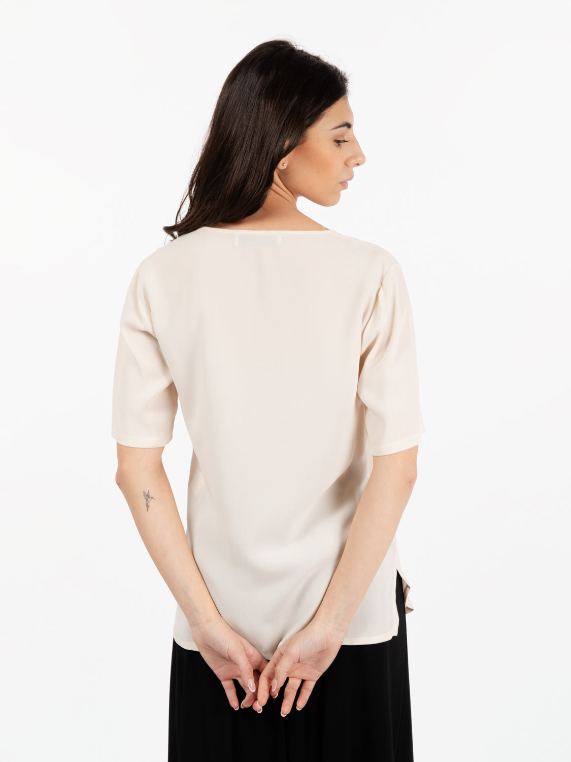 T-shirt scollo rotondo gesso