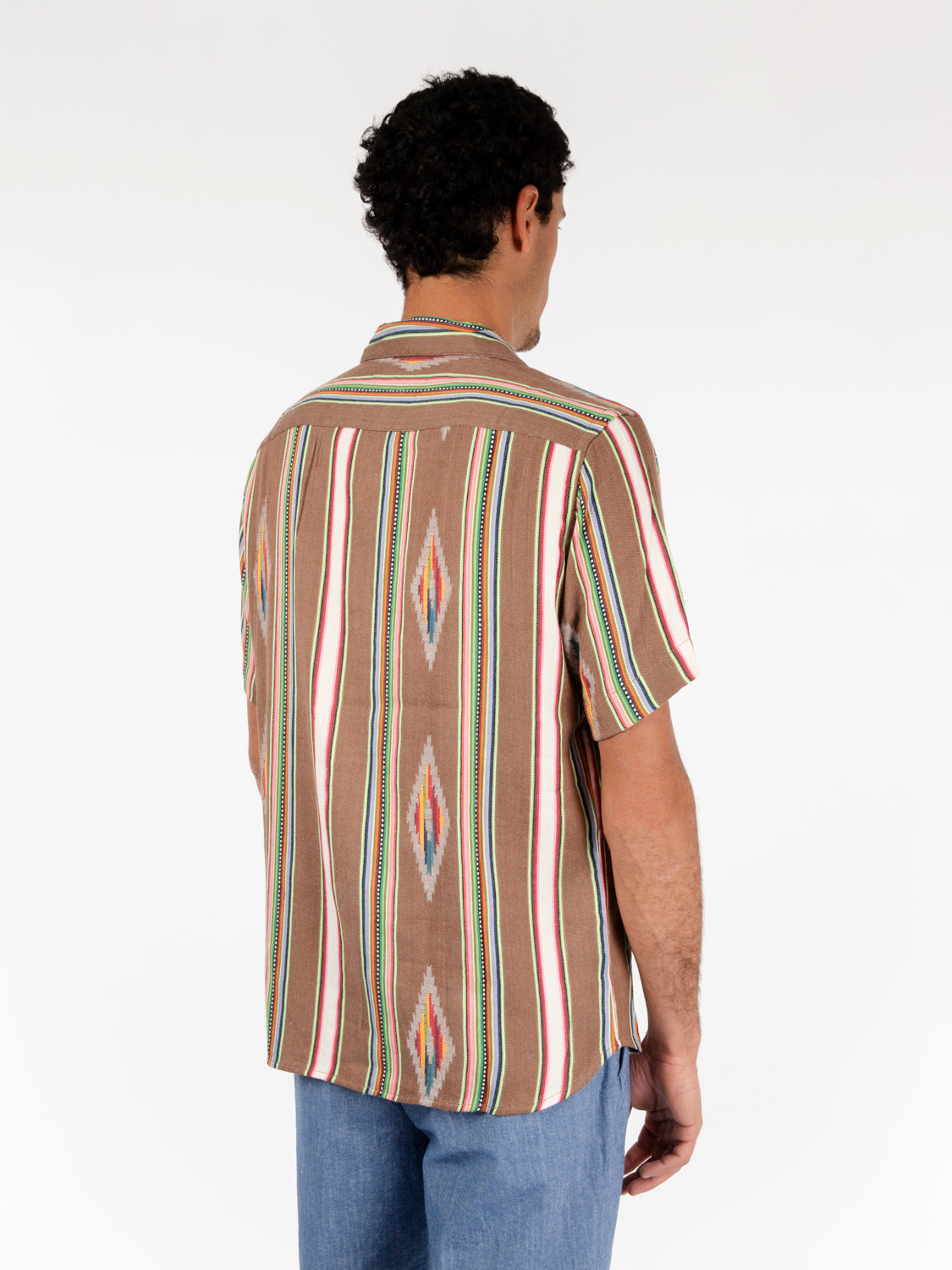 Lamar nutshell shirt