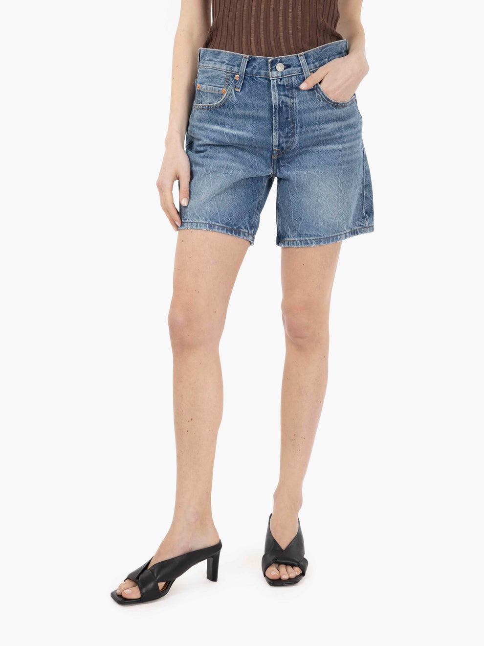 501® Mid Thigh Short Blue Beauty blue