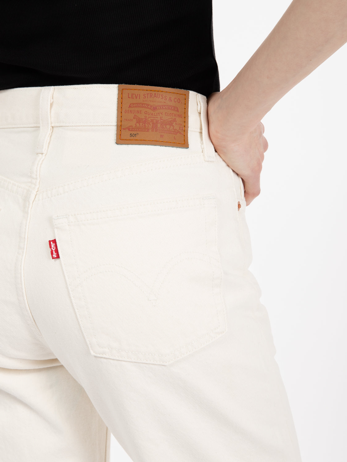 501® Original cropped ecru Booper No Damage