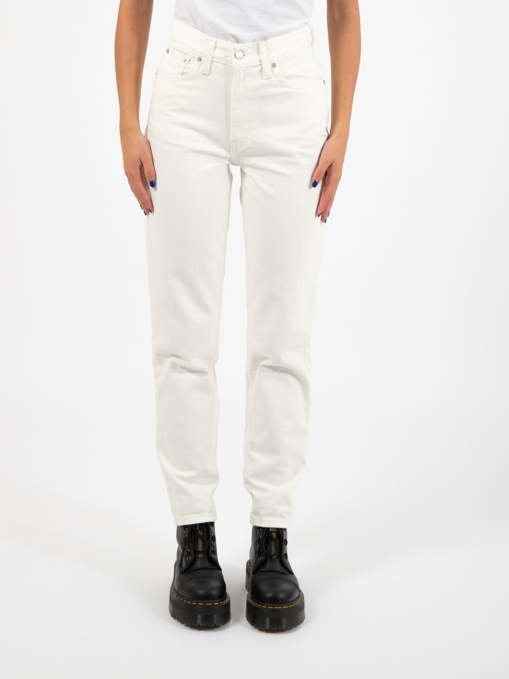 80's Mom Jeans Snowing In The