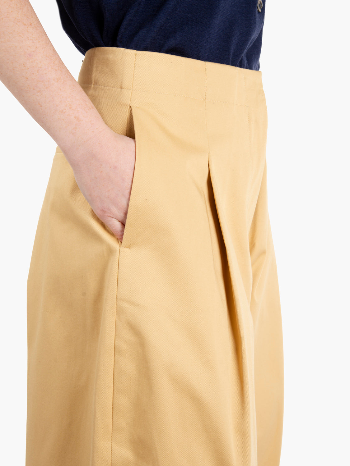 Pantaloni over crop miele