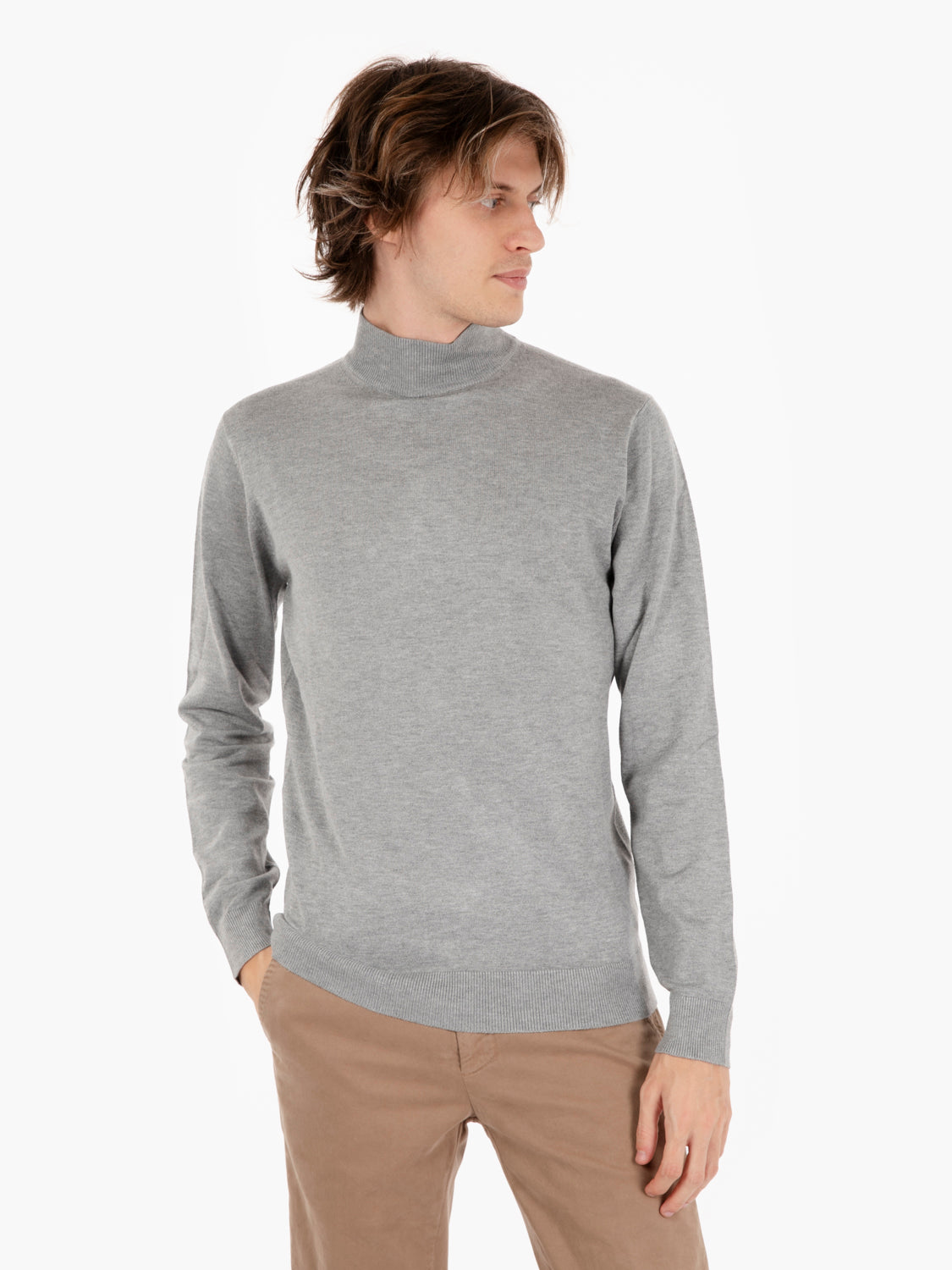 Maglia lupetto in morbida viscosa perla