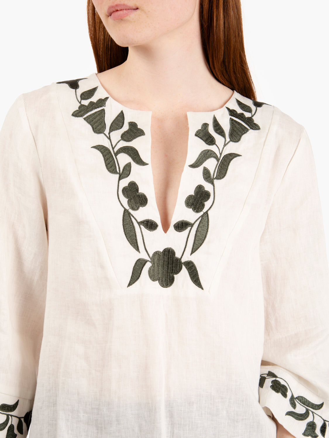 Camicia con ricamo bianco / verde