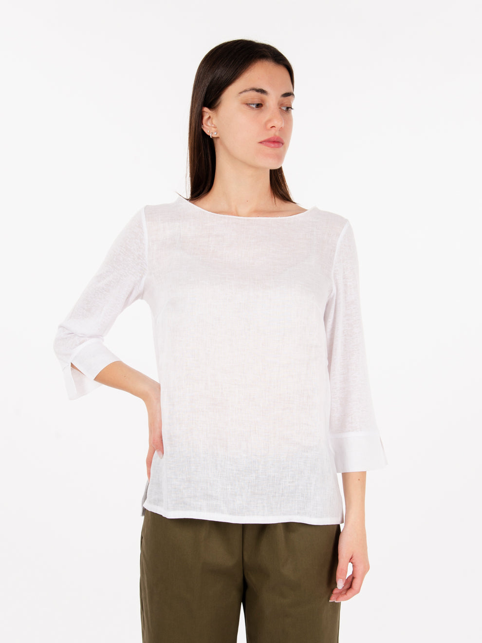 White boat neck sweater