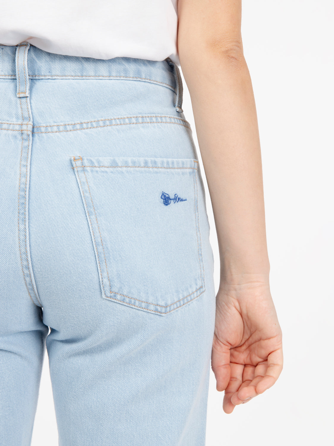 Jeans Andrea con risvolto denim chiaro