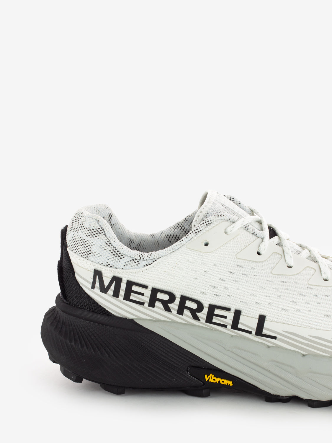 Agility Peak 5 sneakers ash / black