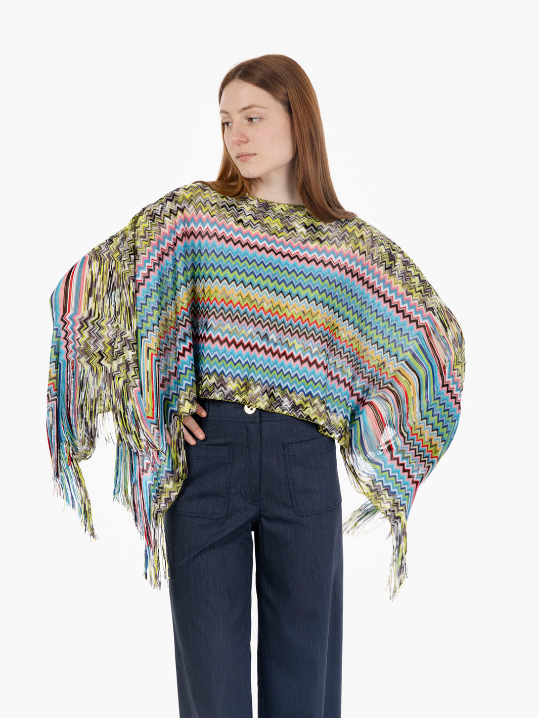 Poncho corto con frange rosa / azzurro