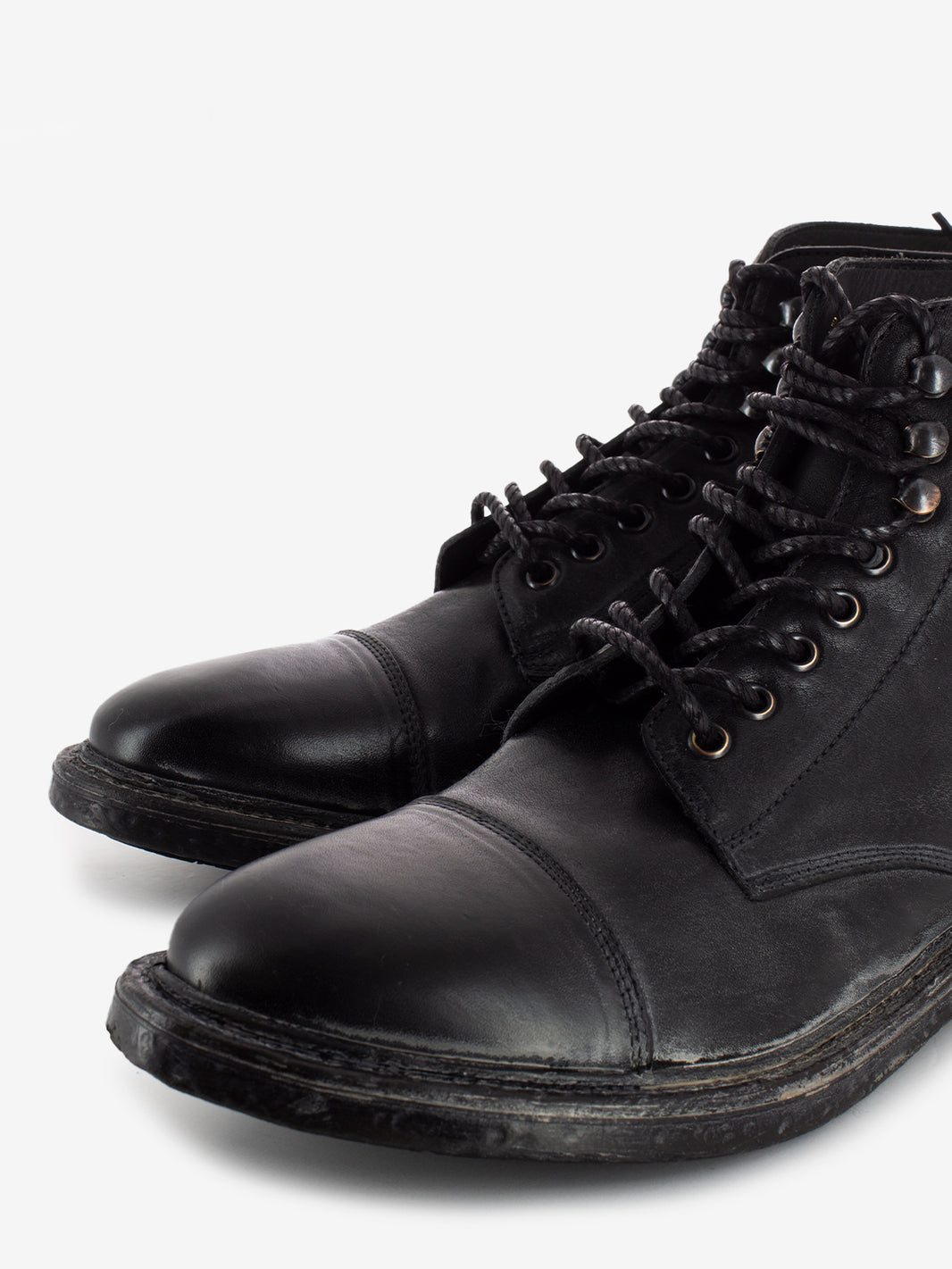 Cusna dirty leather black amphibian