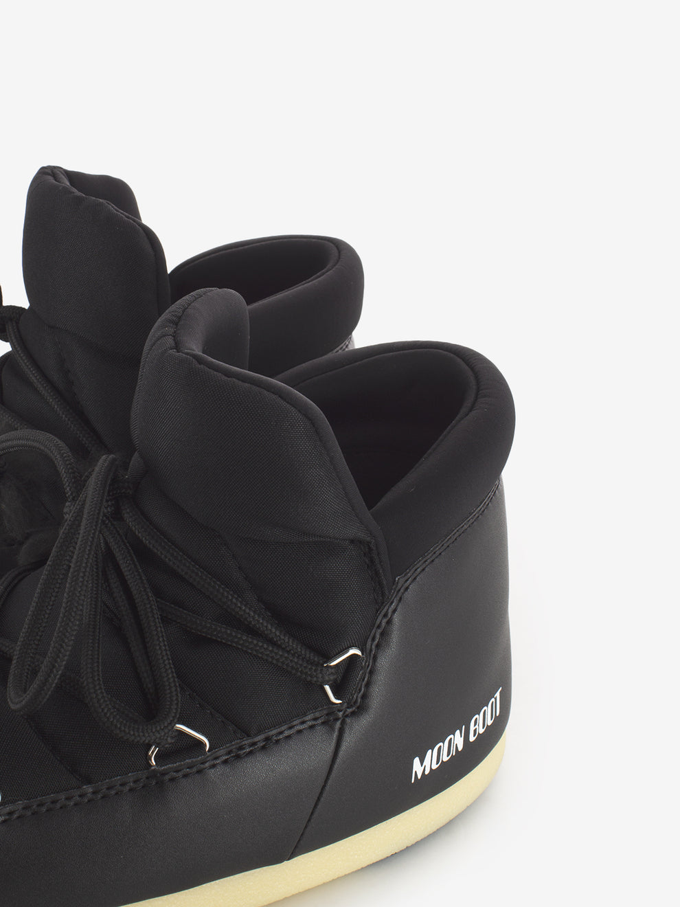 MB EVX pumps black