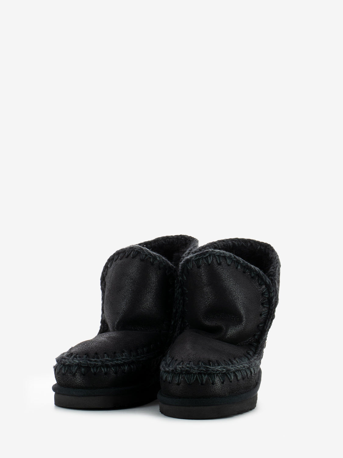 Eskimo 18 rhinestones logo black