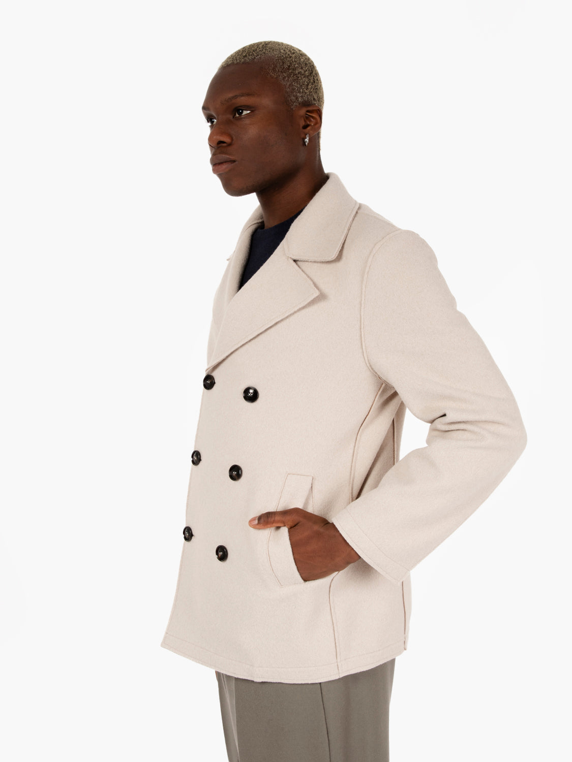 Cappotto doppiopetto taglio vivo beige