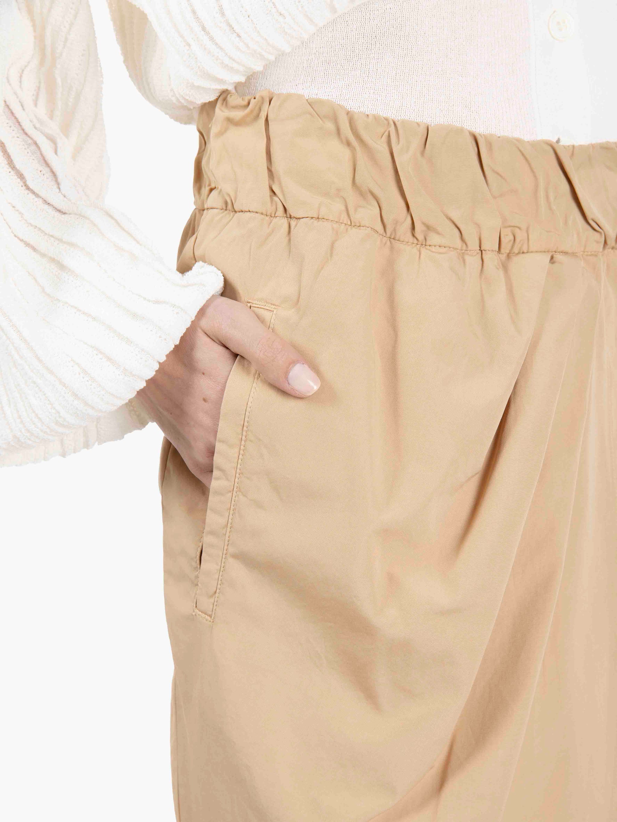 Gonna midi a portafoglio beige