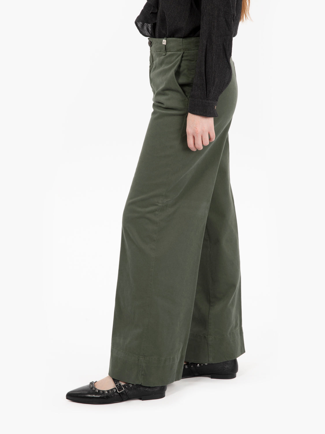 Pantaloni ampi con risvolto verdi