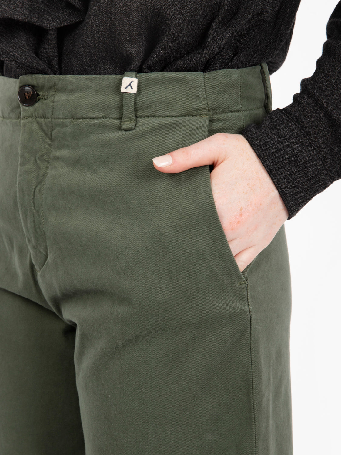 Pantaloni ampi con risvolto verdi