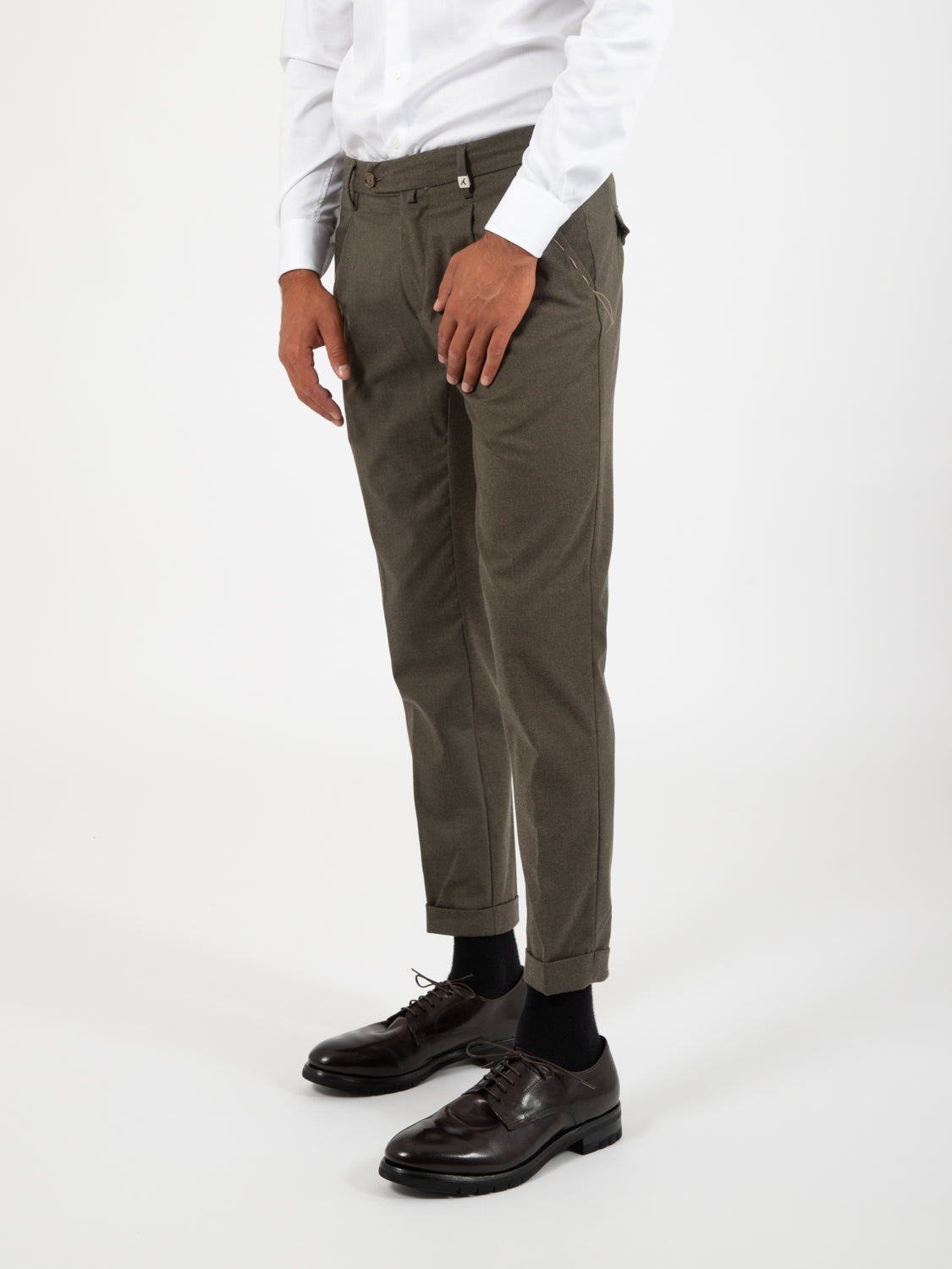 Pantaloni carrot verdi militare