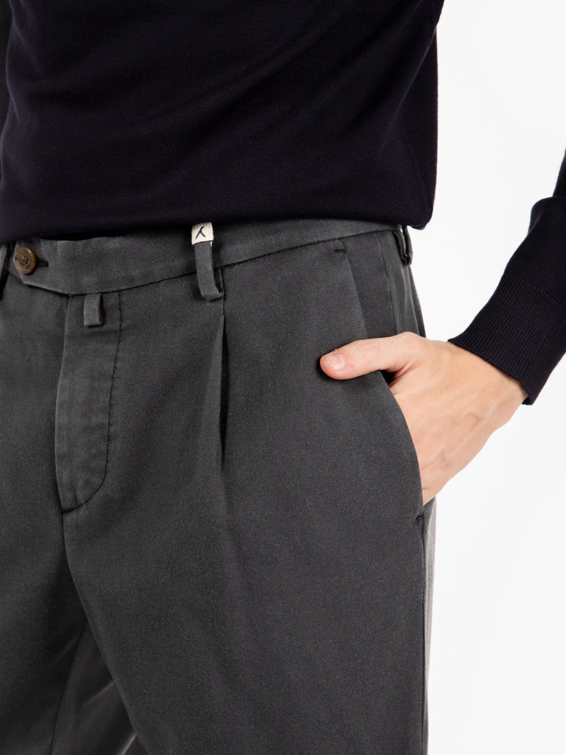 Pantaloni in lana enzimato grigio