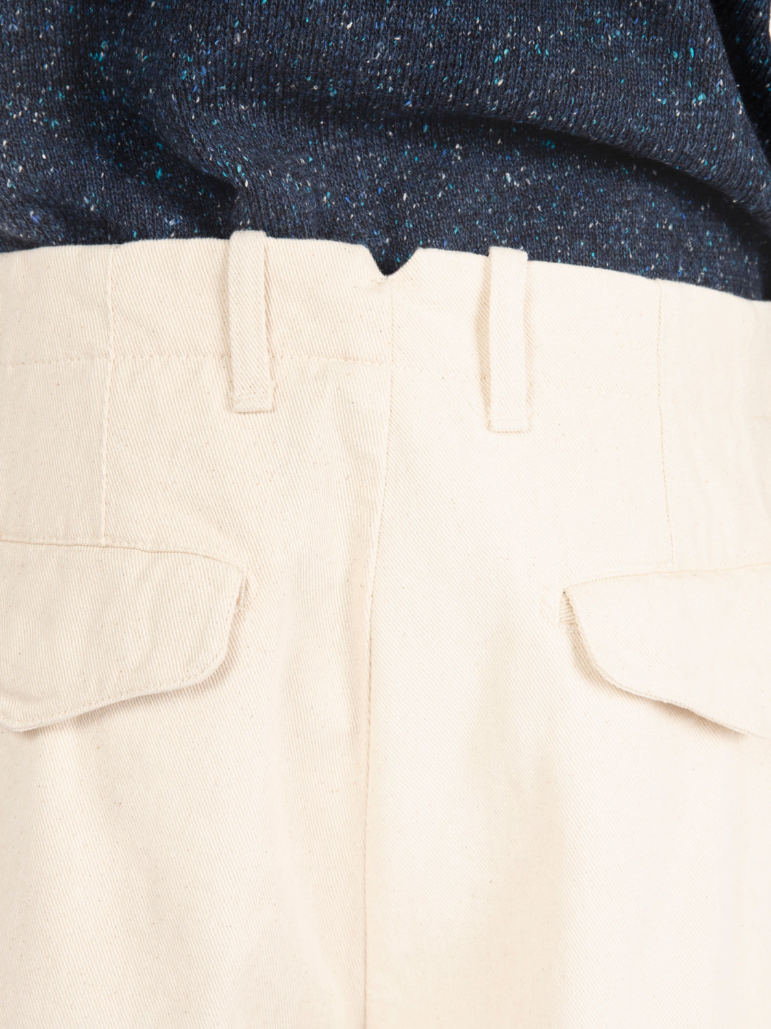 Long trousers with maxi cream pocket