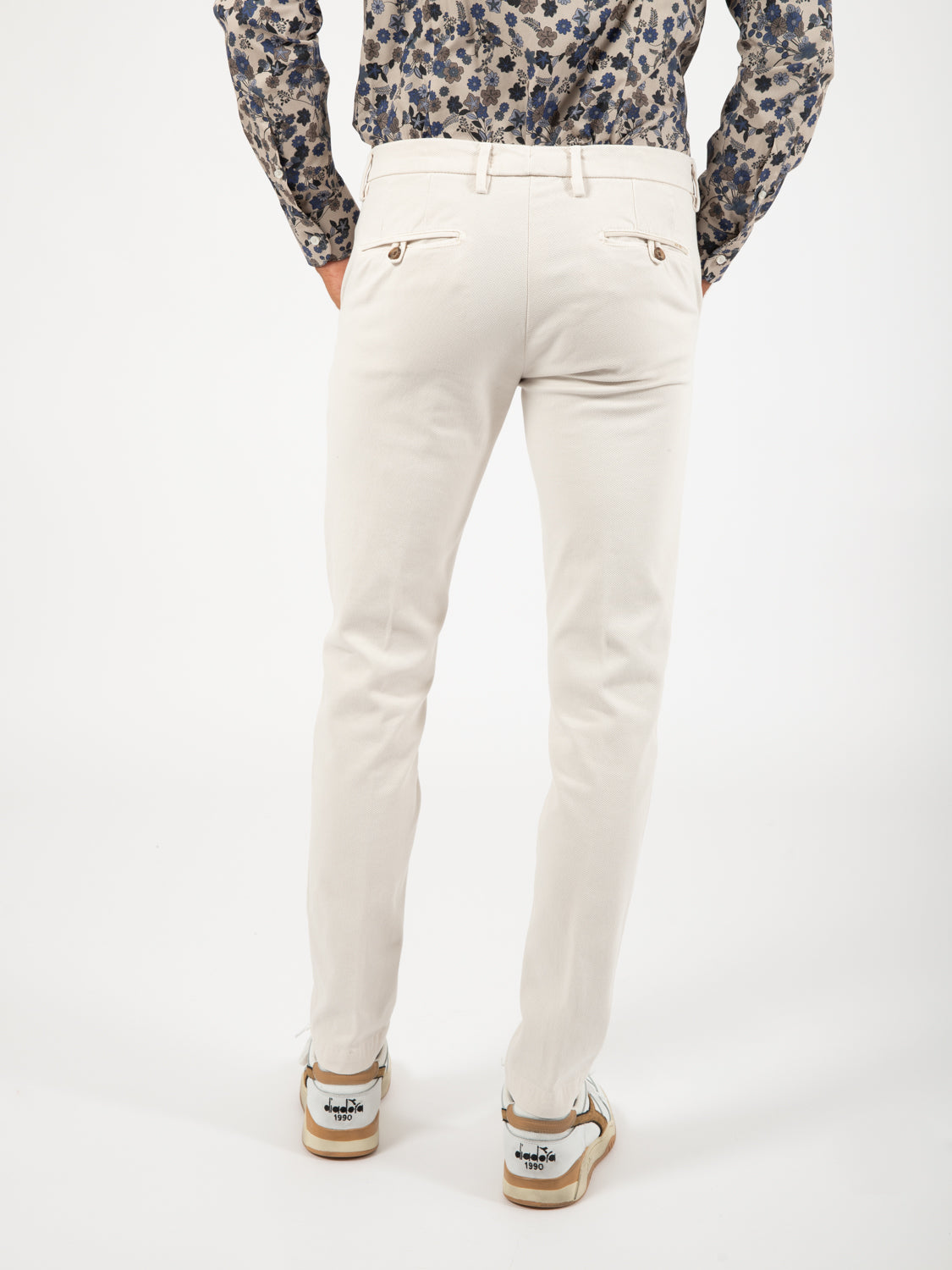 Pantaloni slim lavorato panna