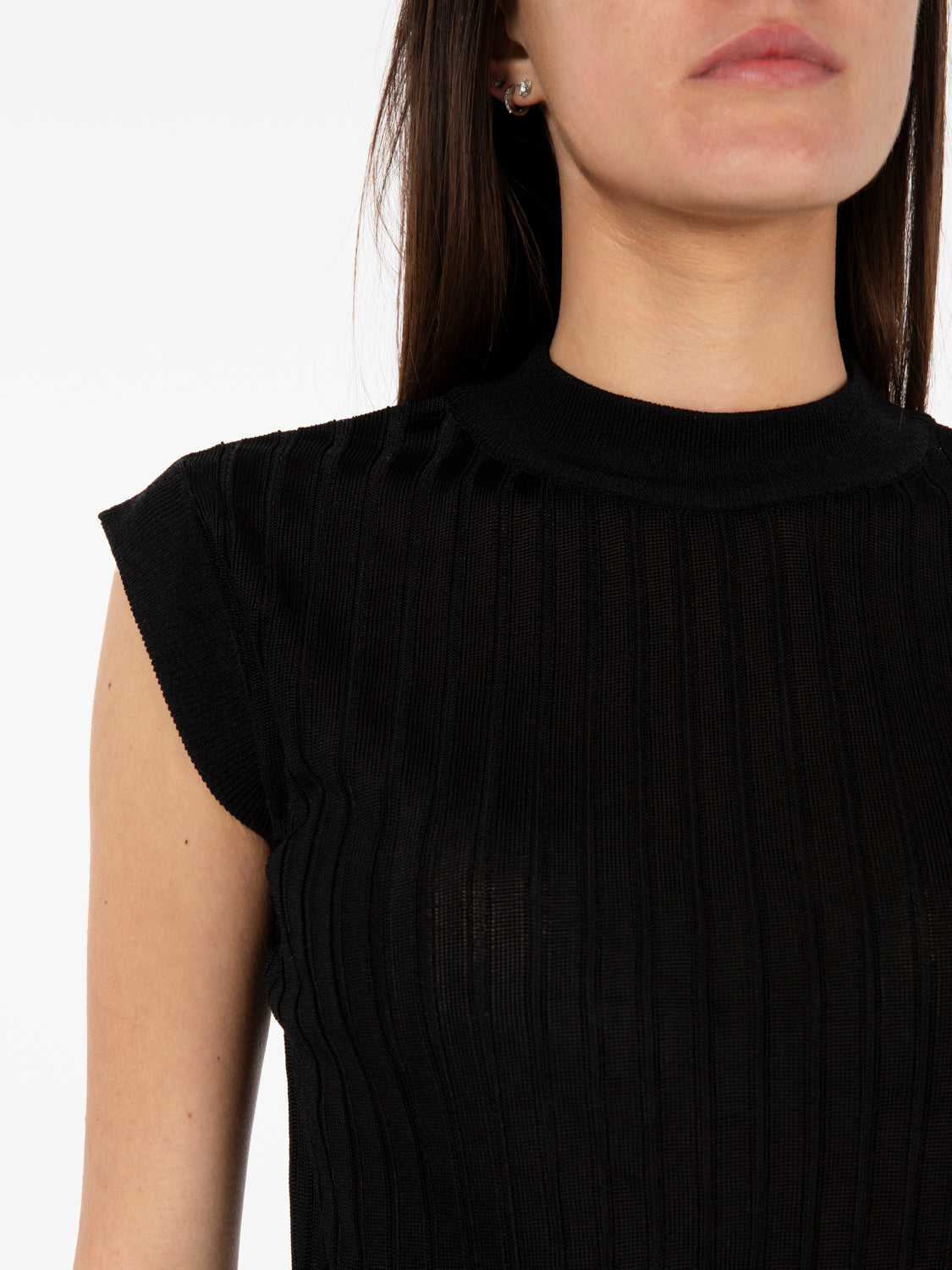 Maglia smanicata a coste nero