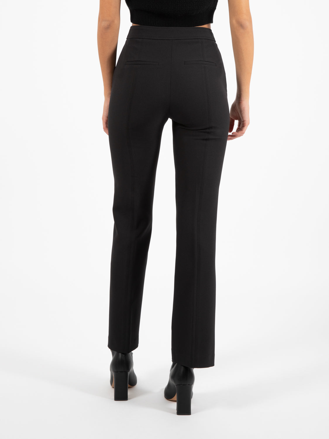 Pantalone a trombetta crêpe nero