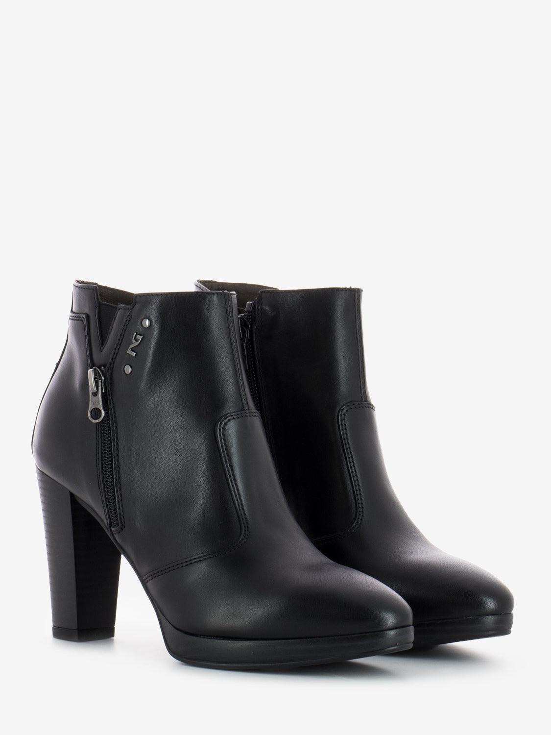 Black Gilda glove boot
