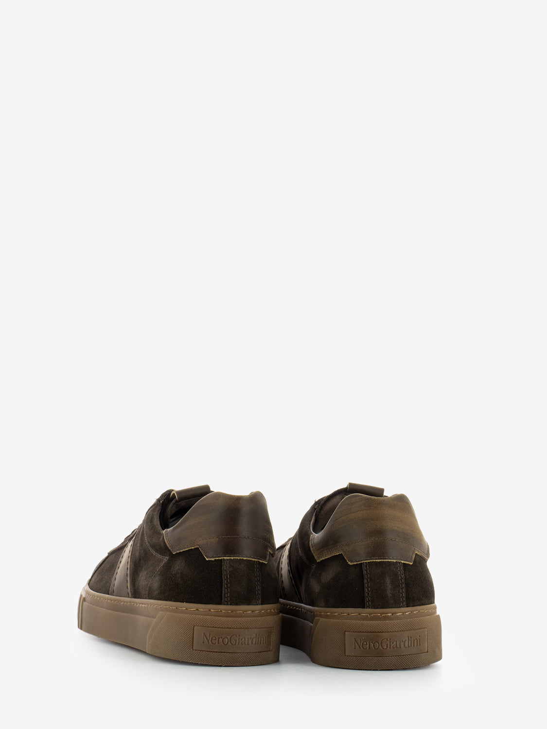 Sneakers in camoscio Arold testa di moro