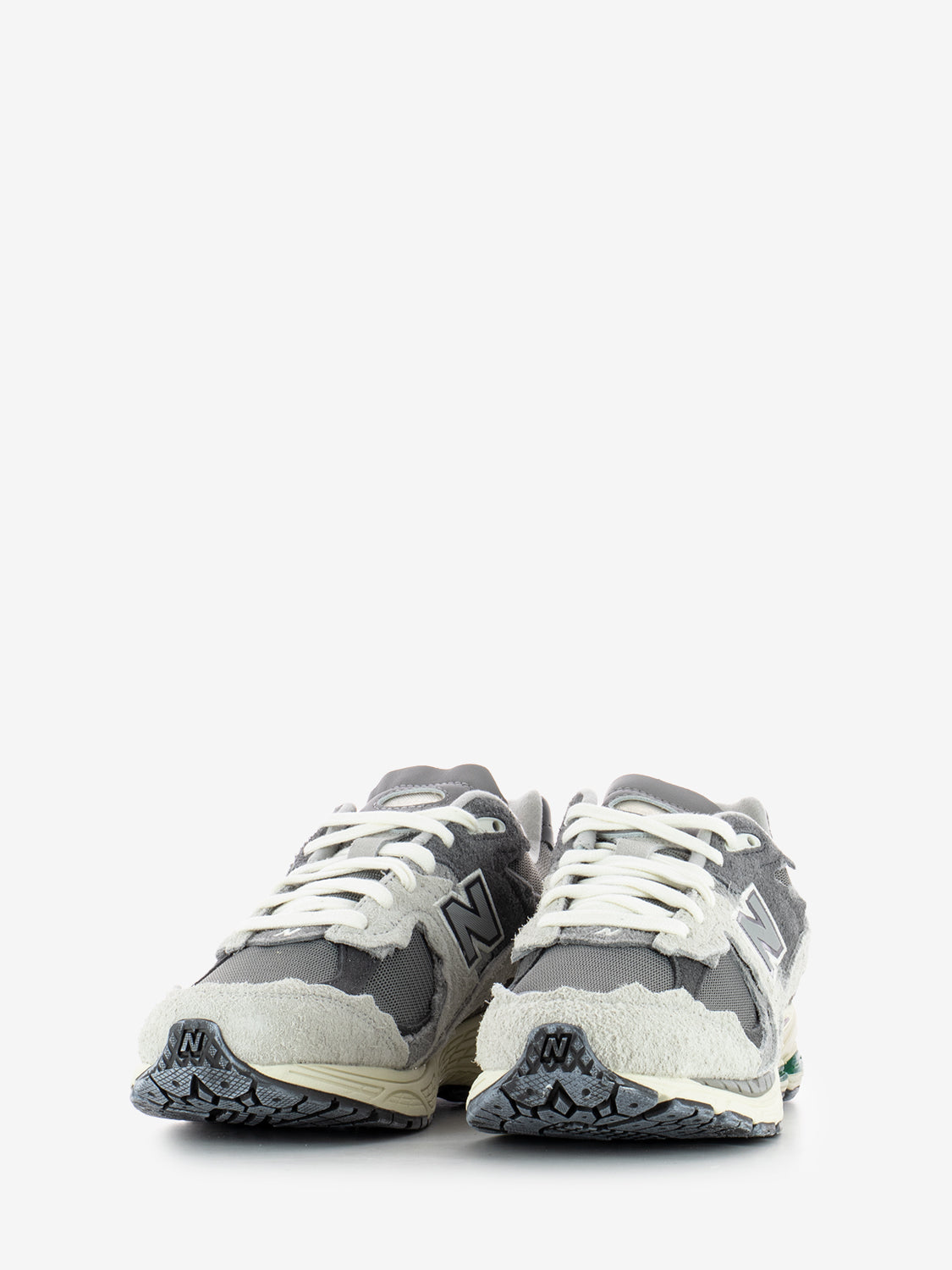 2002R suede e mesh grey