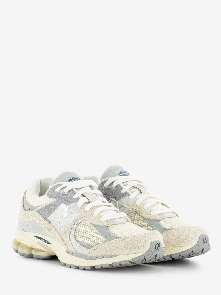NEW BALANCE - 2002R suede e mesh off white