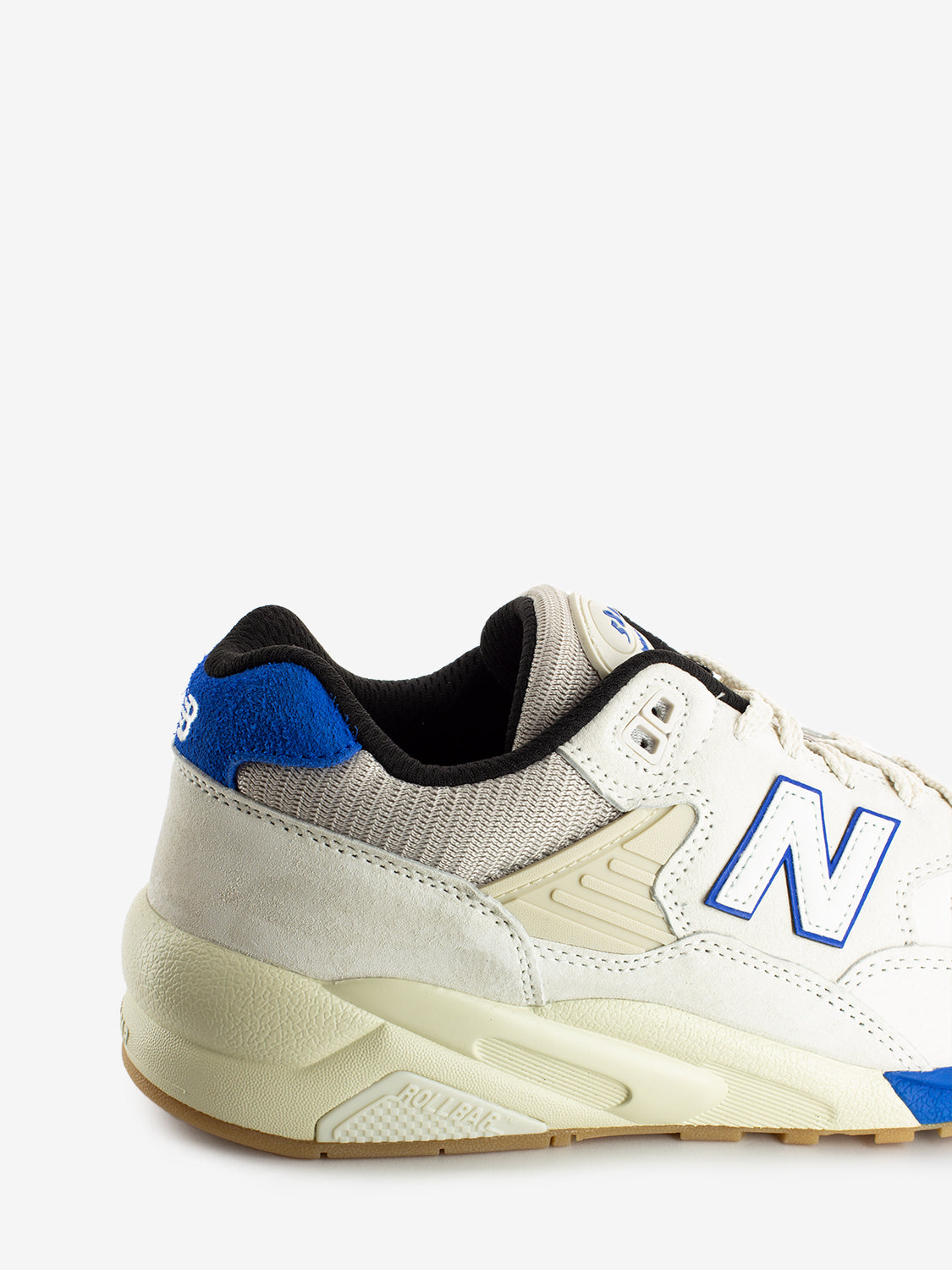 580 lifestyle linen / blue sneakers