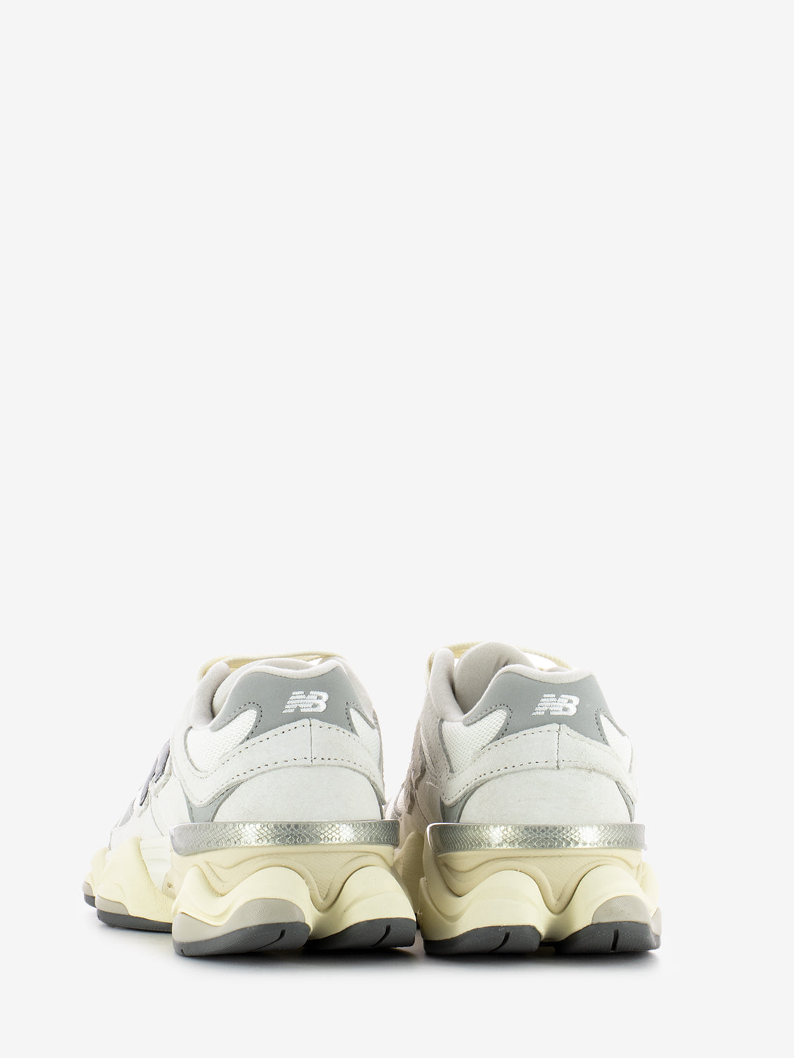 Sneakers 9060 sea salt