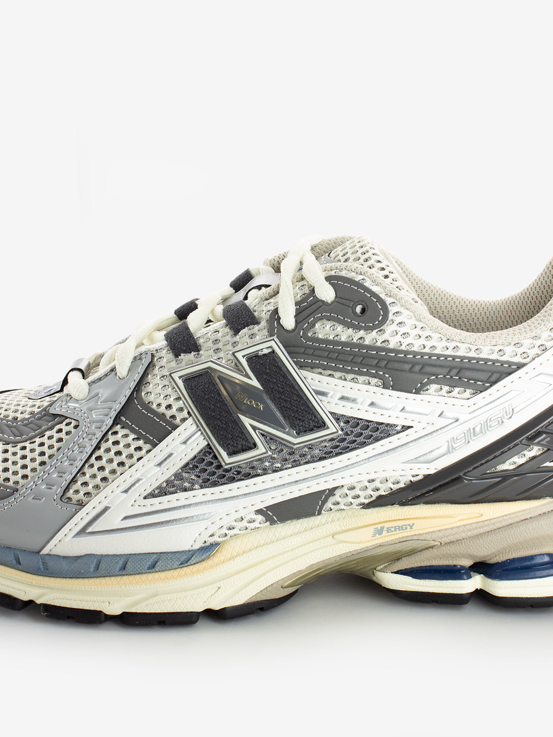 Lifestyle 1906 raincloud sneakers