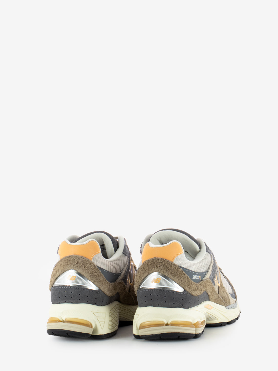 M2002R tan / green lifestyle sneakers
