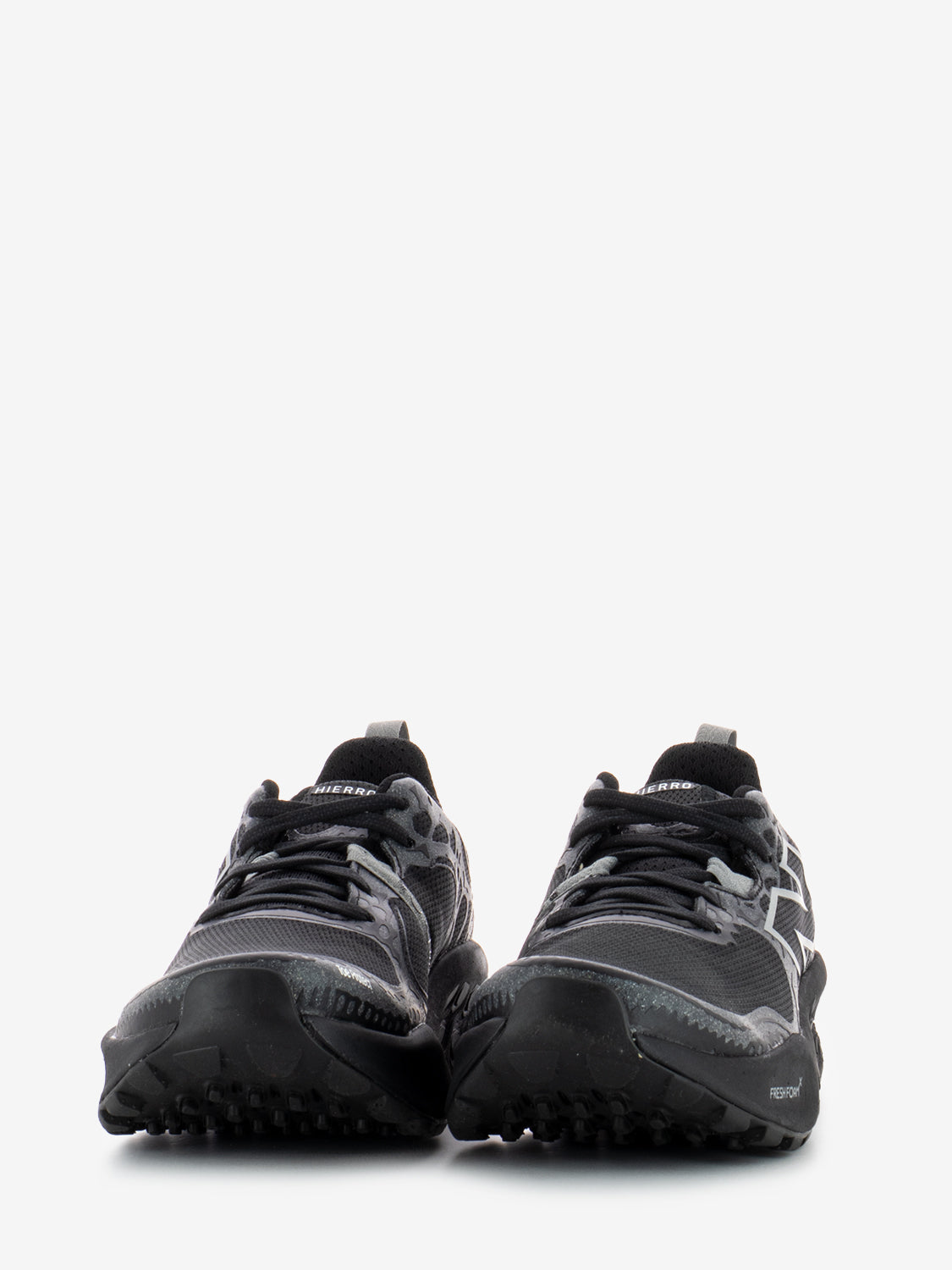 Mens Fresh Foam X Hierro V8 black sneakers