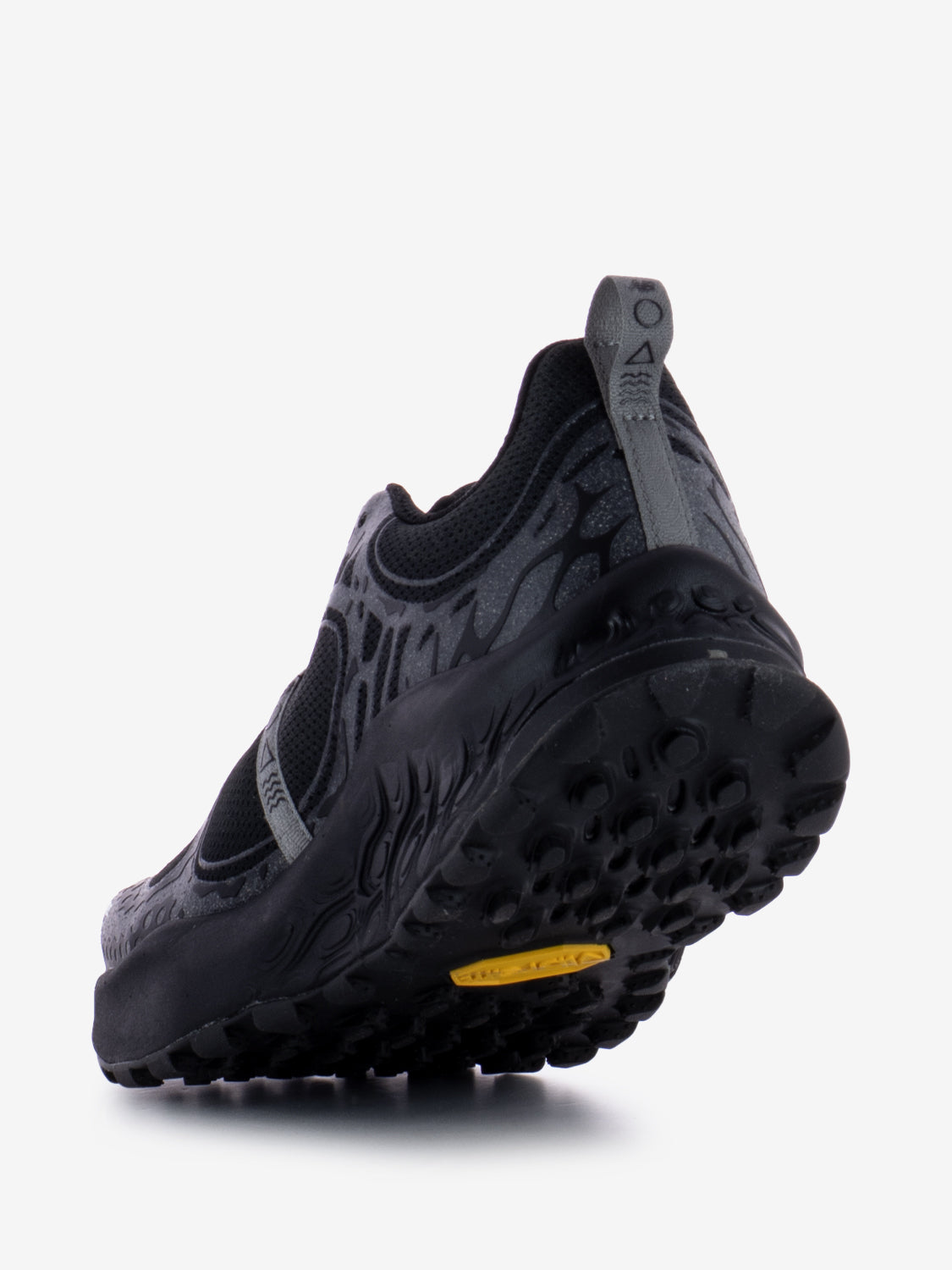 Mens Fresh Foam X Hierro V8 black sneakers