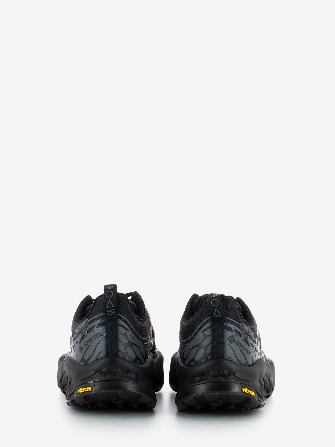 Sneakers trail W Thiga 8 textile black