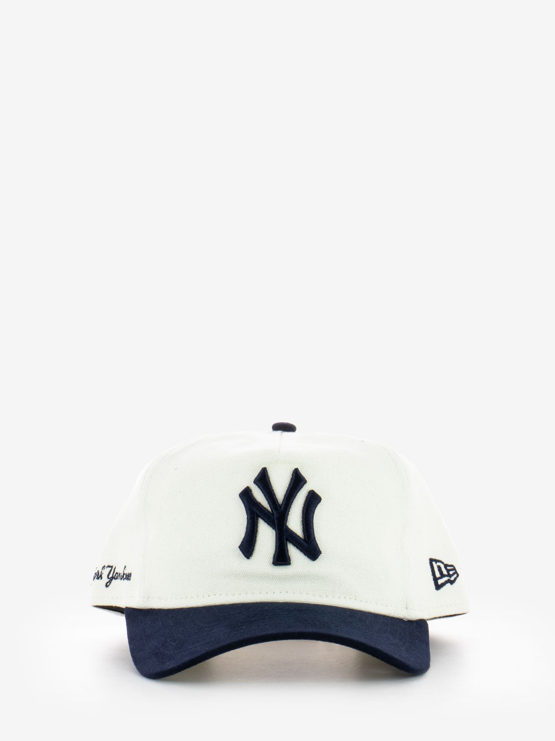 Script PC Golfer Neyyan Ivory / Navy Hat