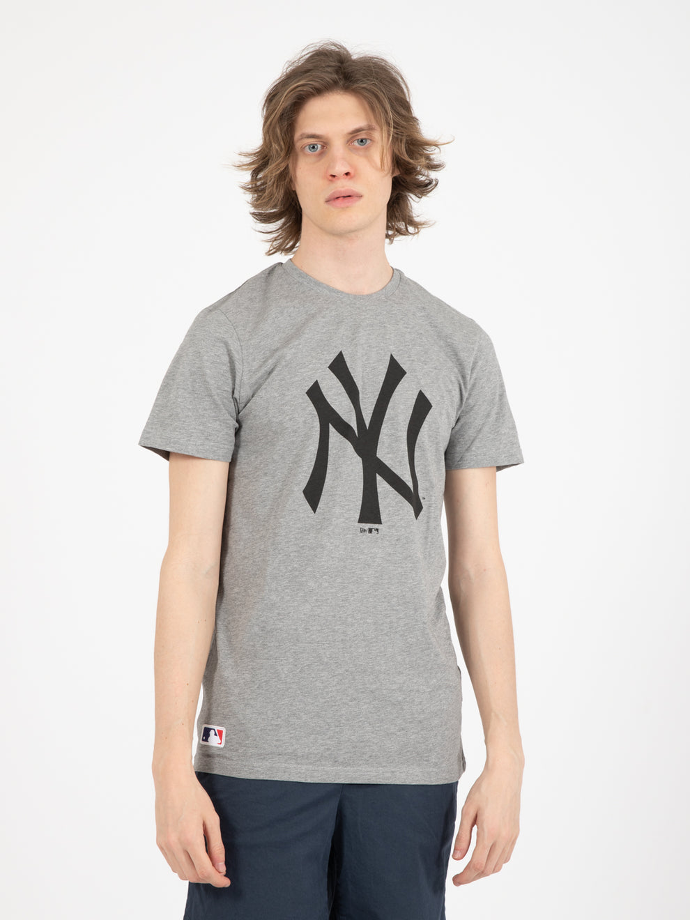 Gray New York Yankees team logo t-shirt