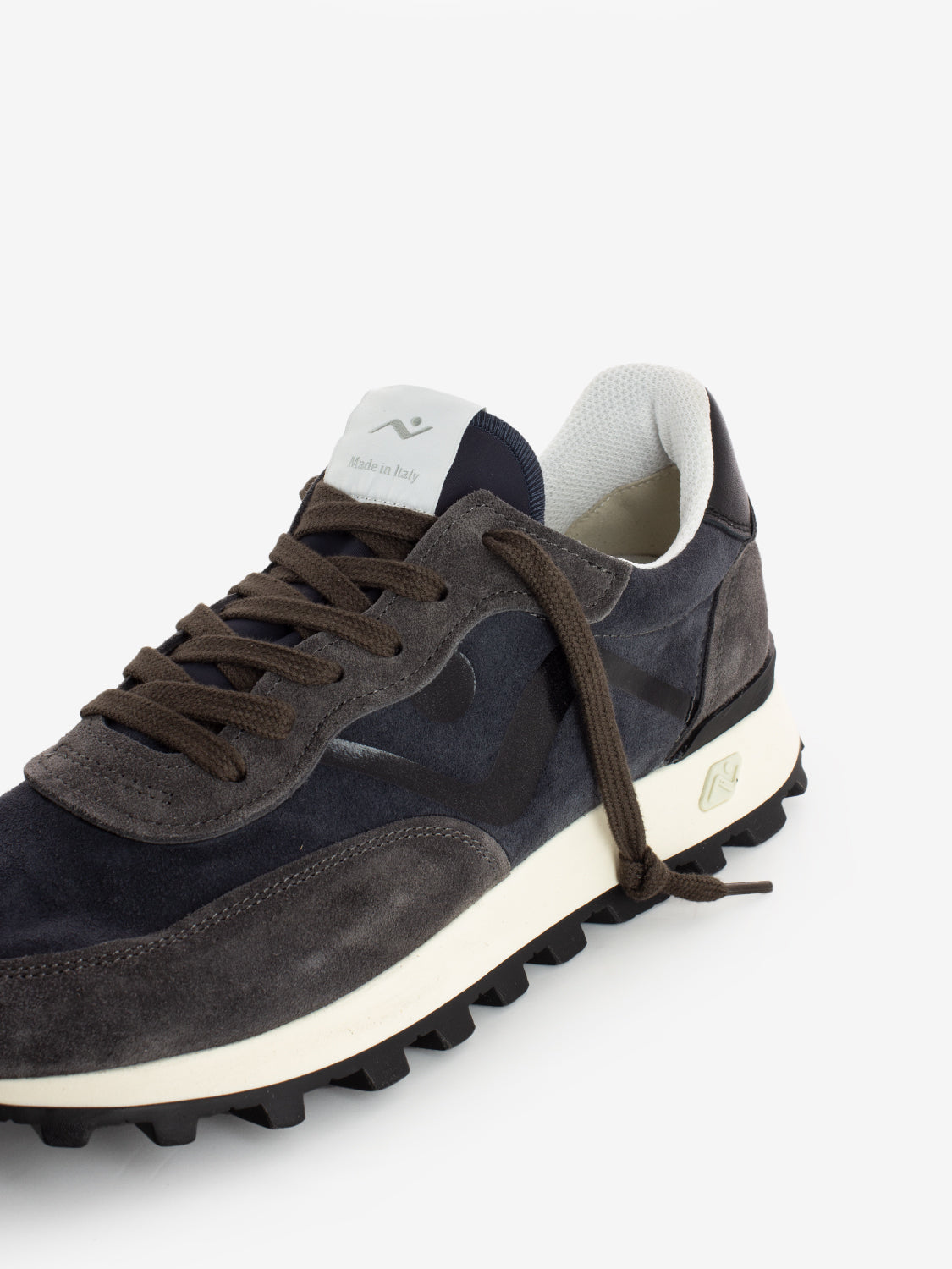 Sneakers in camoscio Veloce Deluxe grigio